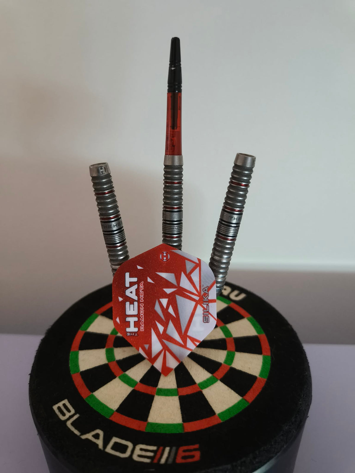 Harrows - Damon Heta V4 24g (Pre Loved)